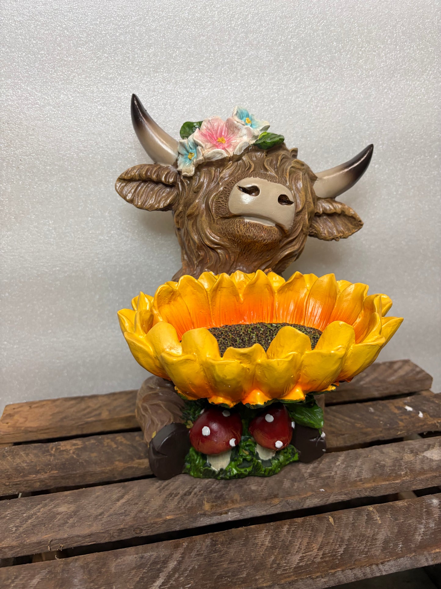 Highland Cow with Sunflower feeder/waterer