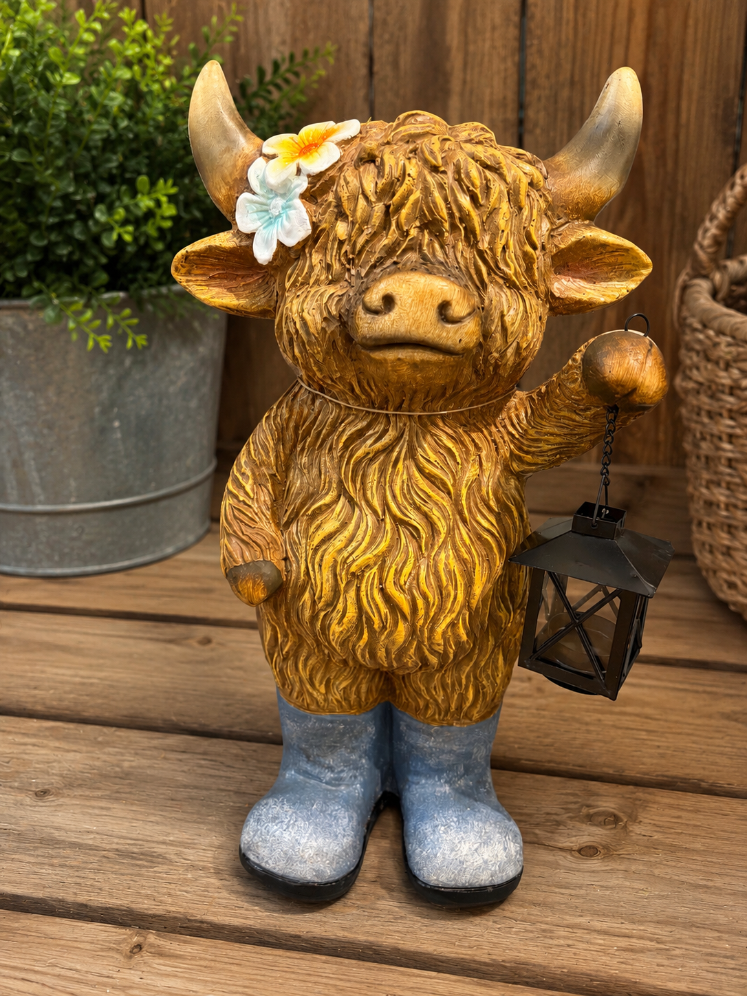PREORDER ONLY Highland Cow with Tealight Lantern
