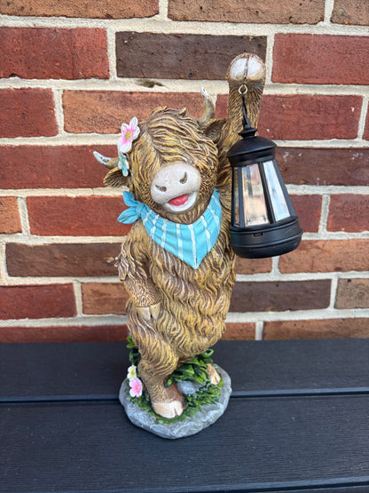 Solar Lighted Resin Highland Cow with Lantern